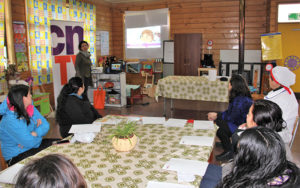 Lee más sobre el artículo Comunidad educativa dialoga en torno al consumo televisivo infantil