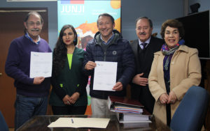 Lee más sobre el artículo Jardín Infantil “Pequeño Duende” de Machalí entrega documentos para optar al Reconocimiento Oficial