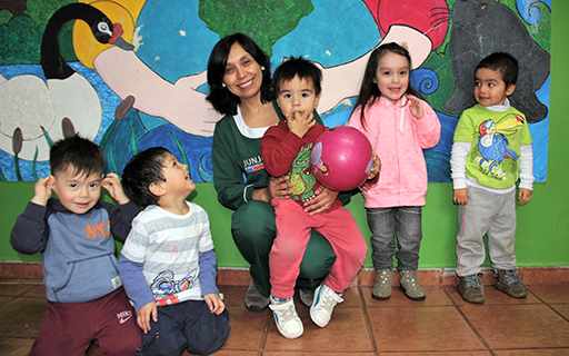 Su experiencia educativa, "Almohadas con trigo y aromas" fue parte del libro “53 Experiencias pedagógicas innovadoras en los jardines infantiles” de Ediciones de la JUNJI. 