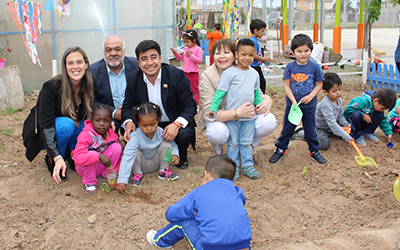 La directora regional (s) de la Junji Coquimbo, Rosa Godoy afirmó que “uno de los temas más primordiales que el Presidente nos ha encomendado es trabajar con jardines infantiles de calidad, con ambientes educativos estimulantes, positivos y donde el niño pueda ser protagonista y pueda participar junto con su familia en un ambiente inclusivo.