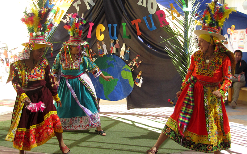 En este momento estás viendo Latinoamérica dice presente en encuentro multicultural del Jardín Lickan Antay