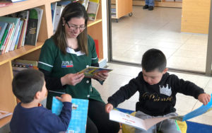 Lee más sobre el artículo Párvulos del Jardín “Pequeños Abracitos” visitan Biblioteca Pública Municipal