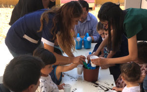 Lee más sobre el artículo Seremi del Medio Ambiente visitó jardín infantil con sello educativo naturalista “Ñuke Mapu”