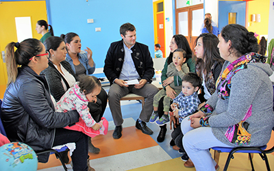 La cita, tuvo como protagonistas a las niñas y niños, autoridades, familias y dirigentes sociales, quienes tuvieron la oportunidad de votar y ser parte de en un proceso participativo.