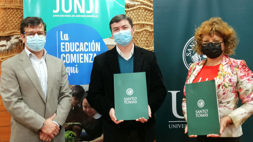 Lee más sobre el artículo Junji Arica y Universidad Santo Tomás actualizan convenio de cooperación