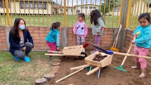 Lee más sobre el artículo Vicepresidenta Junji visita la región de Los Ríos para promover la inscripción en jardines