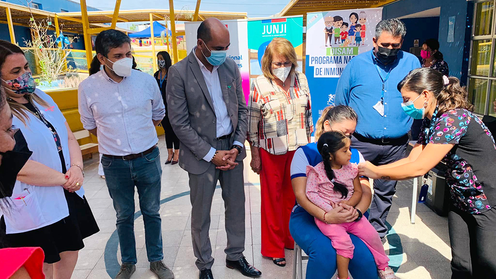 En este momento estás viendo Autoridades lanzan campaña de vacunación contra la influenza en Arica y Parinacota