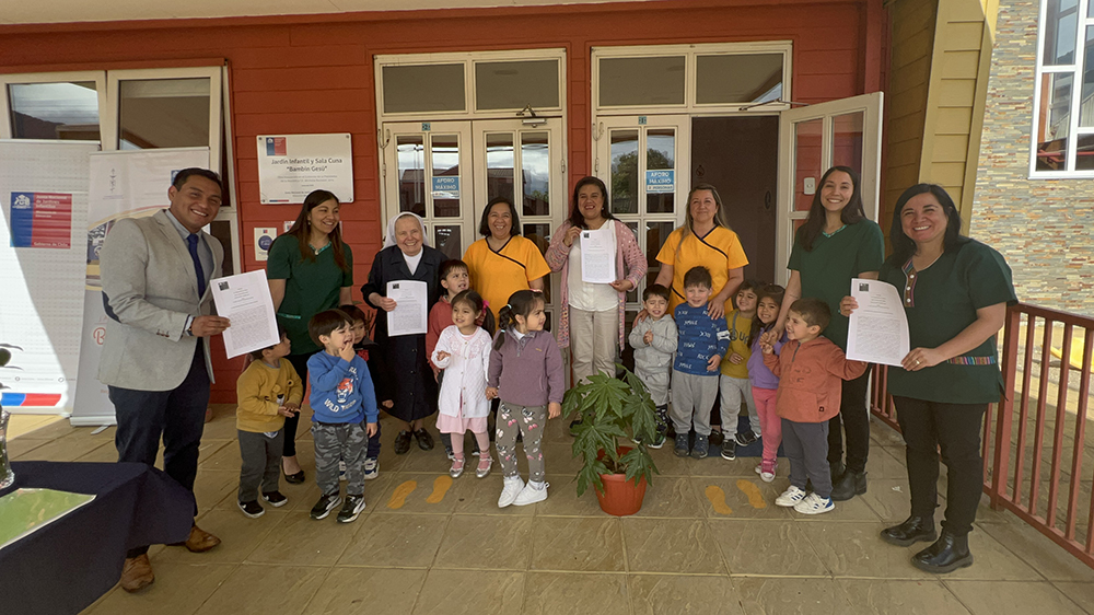 Lee más sobre el artículo Junji Aysén firma convenio con Jardín infantil Bambin Gesú para su conservación