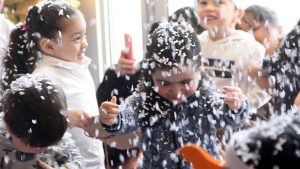 Lee más sobre el artículo Las niñas y los niños disfrutaron de la Feria Antártica que desarrolló el Jardín “Continente Blanco”