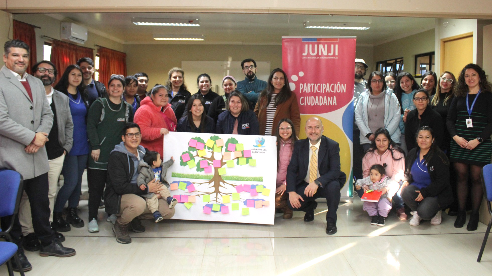 Directoras, padres, madres, apoderados de diversos Jardines Infantiles de la provincia de Biobío, se reunieron en Los Ángeles en una especial actividad, con el fin promover ambientes bientratantes