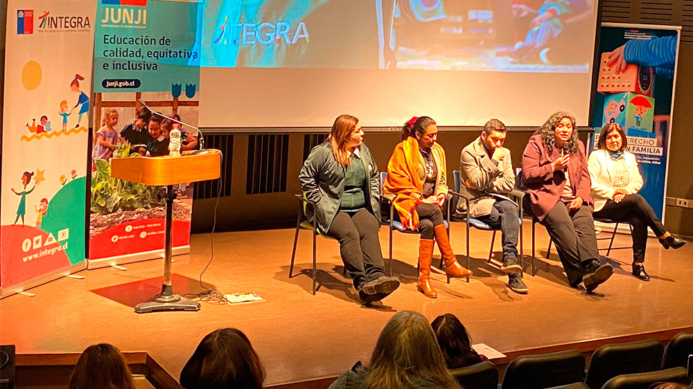 El seminario “Desafíos y Oportunidades para Fortalecer la Protección Integral de la Primera Infancia” reunió a autoridades, educadoras y familias para compartir experiencias y prácticas educativas en favor del bienestar de las niñas y niños en sus primeros años de vida.