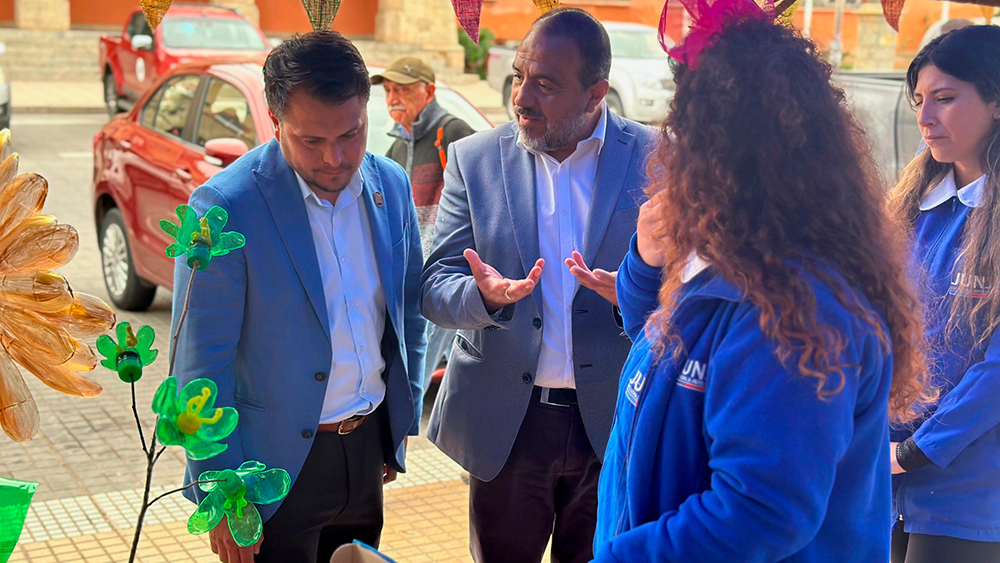 En este momento estás viendo En feria sustentable: Jardines exponen sobre estrategias educativas de promoción y cuidado del medio ambiente