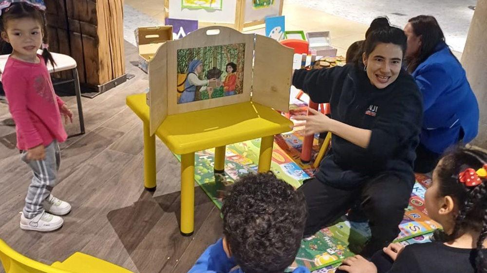 Lee más sobre el artículo Con éxito programas educativos de la Junji son difundidos en el Mall Espacio Urbano