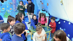 Lee más sobre el artículo Niños y niñas de Junji descubren el océano en su propio jardín