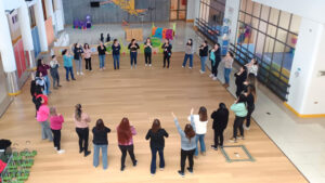 Lee más sobre el artículo Educadoras y técnicos de la Junji Magallanes “volvieron a ser niñas” en capacitación “Juego, aprendizaje y creatividad”