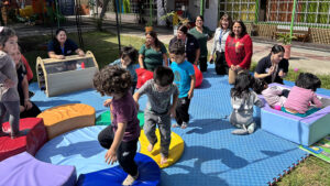 Lee más sobre el artículo En Arica JUNJI y Senadis implementan espacio de estimulación móvil para promover la inclusión