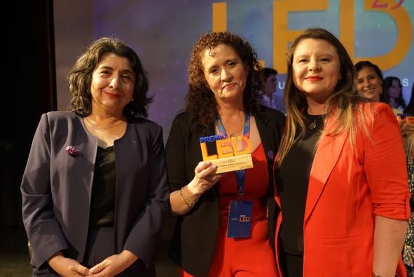 Lee más sobre el artículo Directora del Jardín Infantil “Paidahue” de la JUNJI recibe Premio “Líderes Educativos Directivos” (LED)