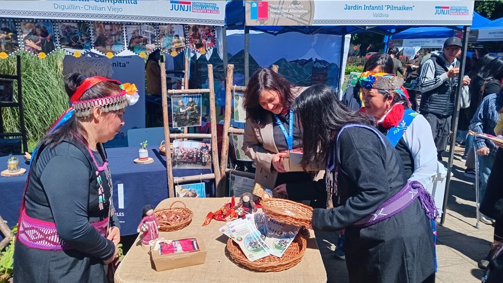 Lee más sobre el artículo Jardines Infantiles de JUNJI Araucanía participan en la 6ª versión de la Muestra Intercultural Pegeluwün