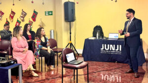 Lee más sobre el artículo Fortalecen el enfoque intercultural con jornada de formación en Ley de Migración y Extranjería en Antofagasta