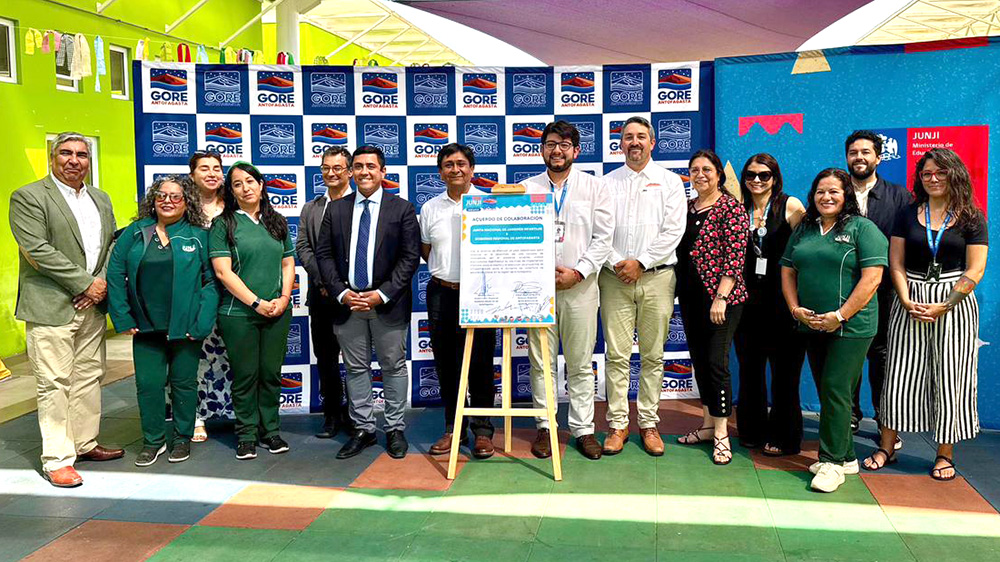 En este momento estás viendo JUNJI Antofagasta junto al GORE firman acuerdo de colaboración para construir cinco nuevos jardines infantiles