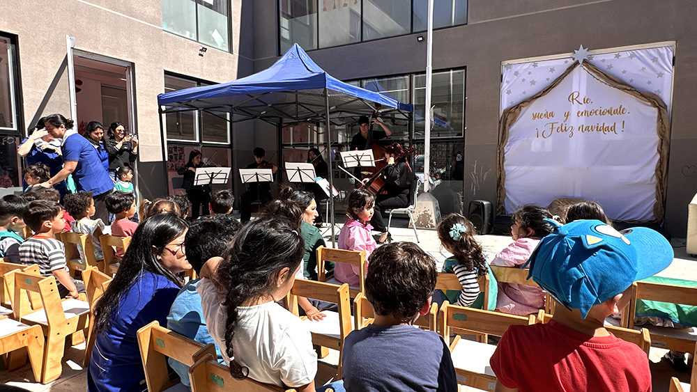 En este momento estás viendo En el jardín infantil “Golondrina” sonó el quinteto de cuerdas de la sinfónica juvenil de Valparaíso