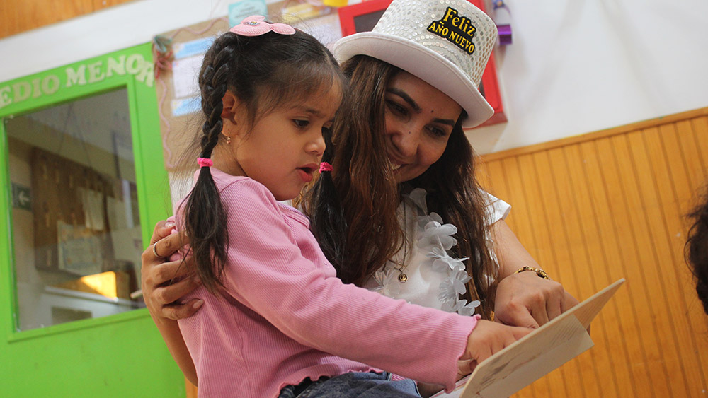 Lee más sobre el artículo Jardín infantil de Emergencia en Penco recibe jornada de cuentacuentos de Fundación CMPC