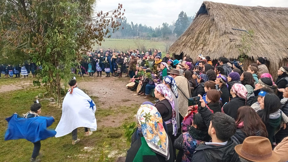 En este momento estás viendo Celebran el Wiñoy Xipantu en jardín infantil intercultural de Padre Las Casas