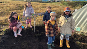 Lee más sobre el artículo Junji Aysén invita a las familias a aprovechar las vacantes disponibles e incorporarse a la educación parvularia