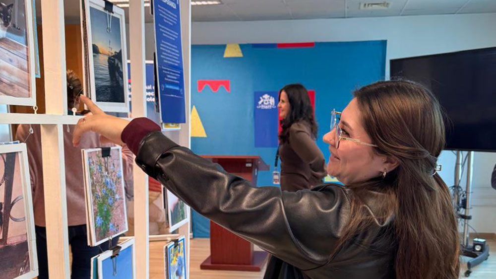 "Con Lentes de Esperanza": exposición fotográfica invita a conocer los sueños de adolescentes en residencias
