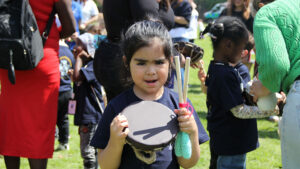 Lee más sobre el artículo Jardines infantiles disfrutaron del XII Encuentro Regional Palin Pichikeche, un espacio dedicado a fortalecer la educación intercultural desde la primera infancia